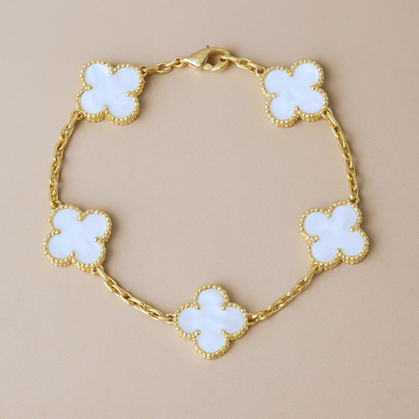 CLOVER - Weißes Armband