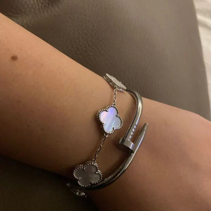 CLOVER | Weißes Armband