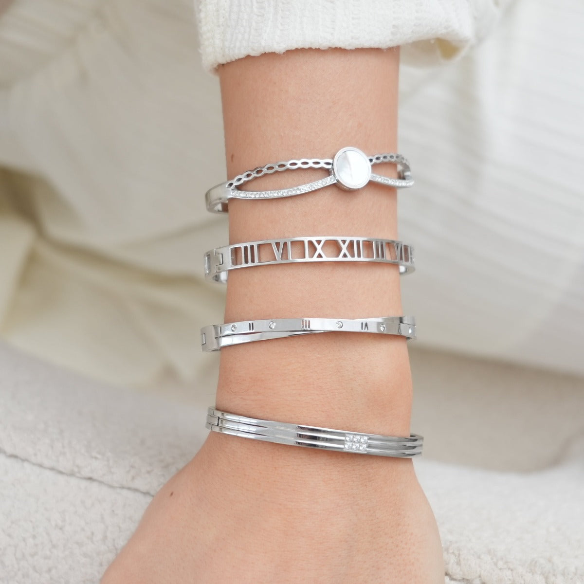 Hollow Numerals Bracelet - Silver