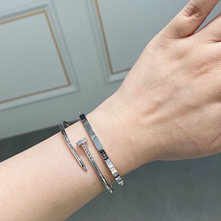 Silver Glow | Thin Bracelet