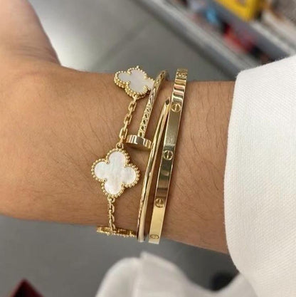 CLOVER - Weißes Armband
